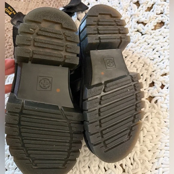 Dr Martens RICKI NAPPA LUX LEATHER PLATFORM GLADIATOR SANDALS - Picture 12 of 15